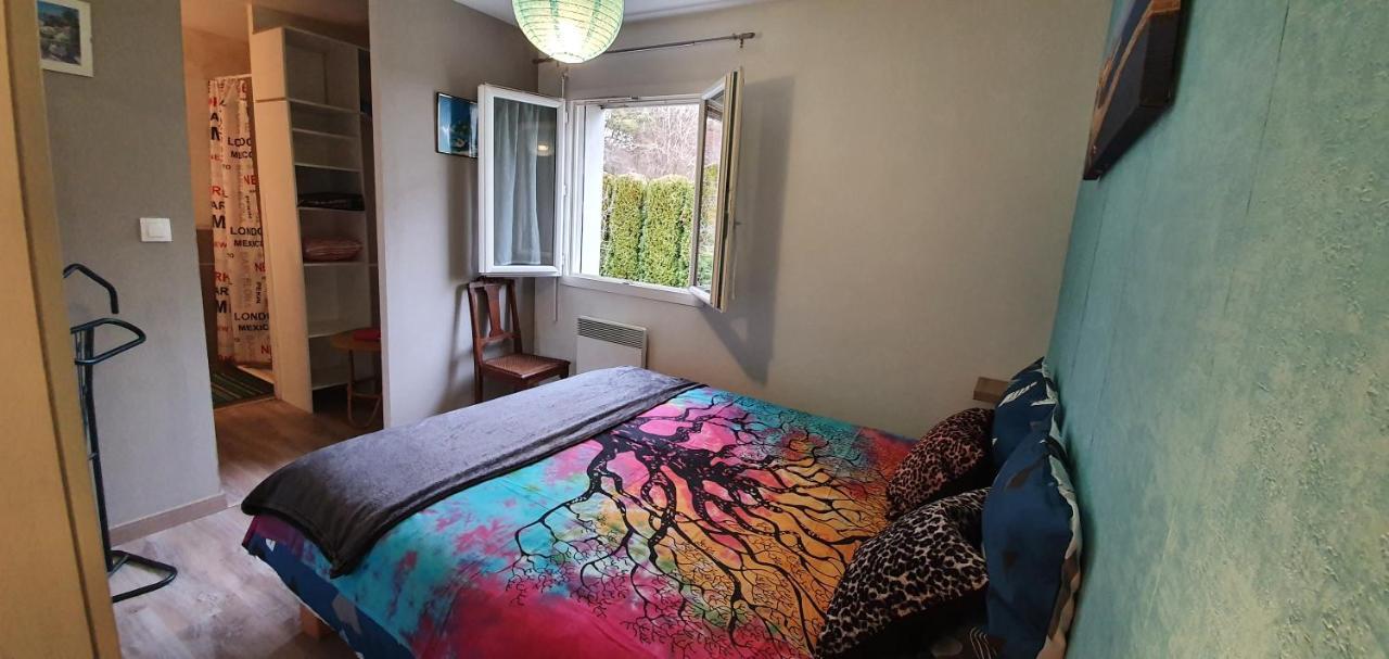 2 Vraies Chambres Privees Au Calme Dans Villa De Campagne Plain-Pied 105M2 Avec Piscine A Montfaucon Montfaucon  Экстерьер фото